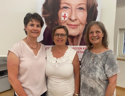 Anja Nicole Seiwert (Geschäftsleiterin), Lucia Mikeler Knaack (m), Esther Freivogel (Präsidentin, r)